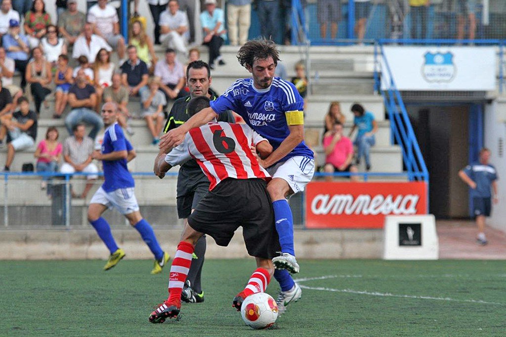 Vicent jugó en el San Rafael durante tres temporadas seguidas antes de recalar en la Peña el curso pasado.