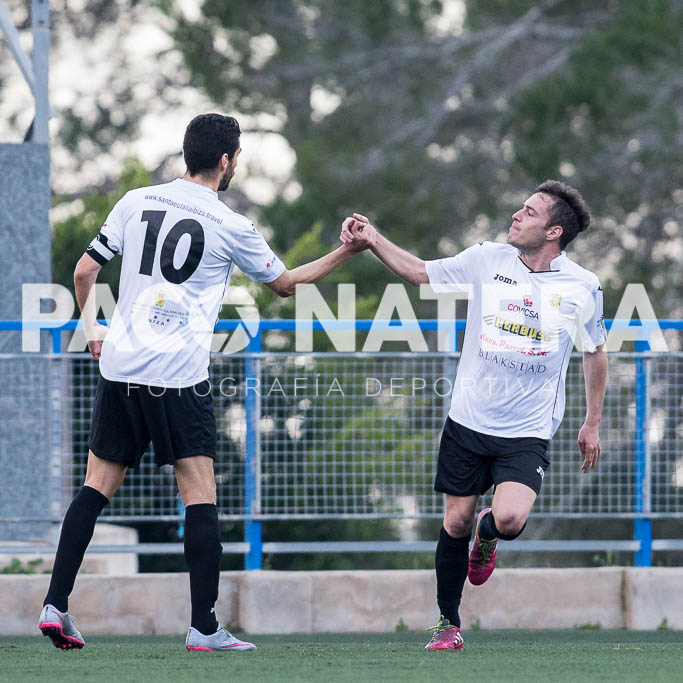David Campas celebra con Borja Pando el gol del empate (1-1).