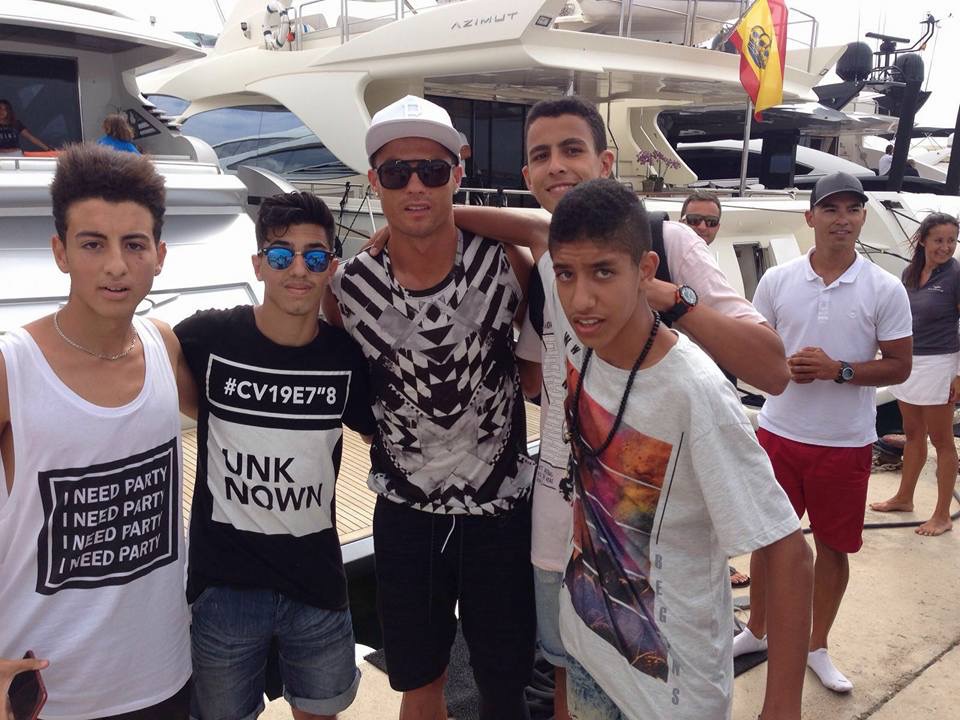 Nassim y sus amigos cazaron el pasado miércoles al crack portugués (Foto: Fútbol Pitiuso).